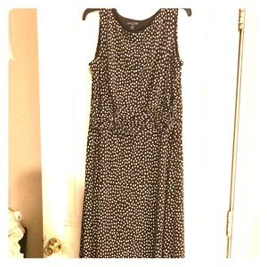 Brown sleeveless dress